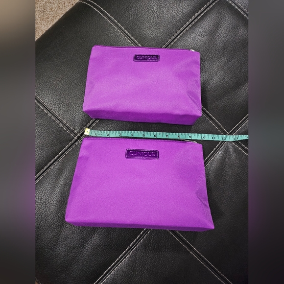 2 Clinique Bags Purple - Picture 1 of 4
